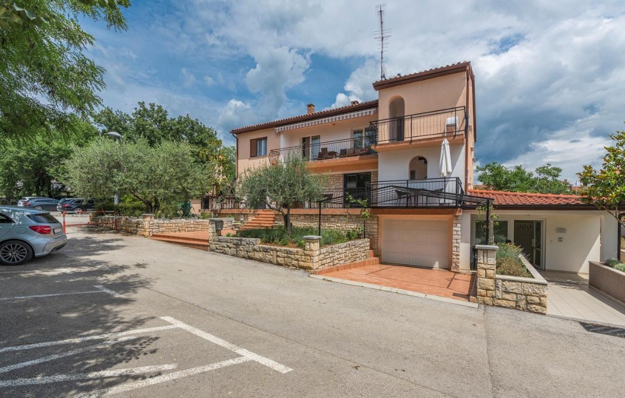 Apartments Zrnic Porec Ruang foto