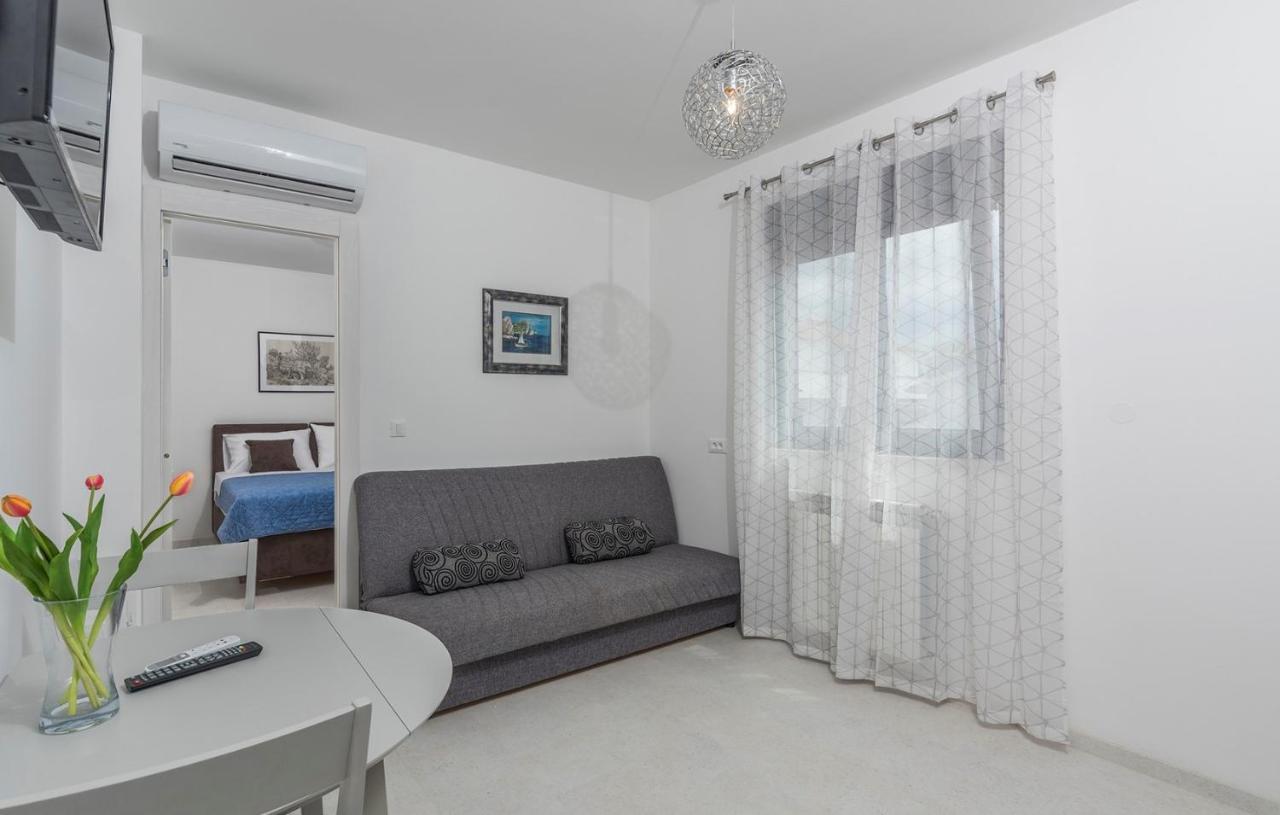 Apartments Zrnic Porec Ruang foto