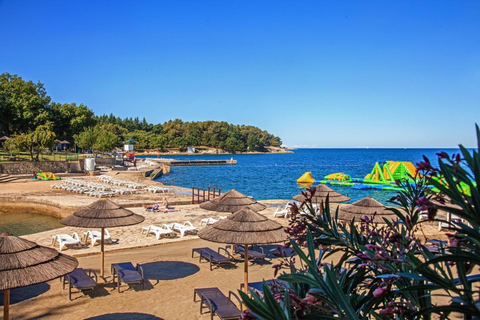 Apartments Zrnic Porec Bagian luar foto